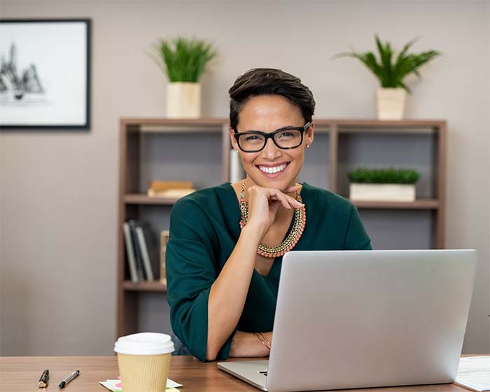 هماهنگ‌کننده برنامه‌های اجتماعی